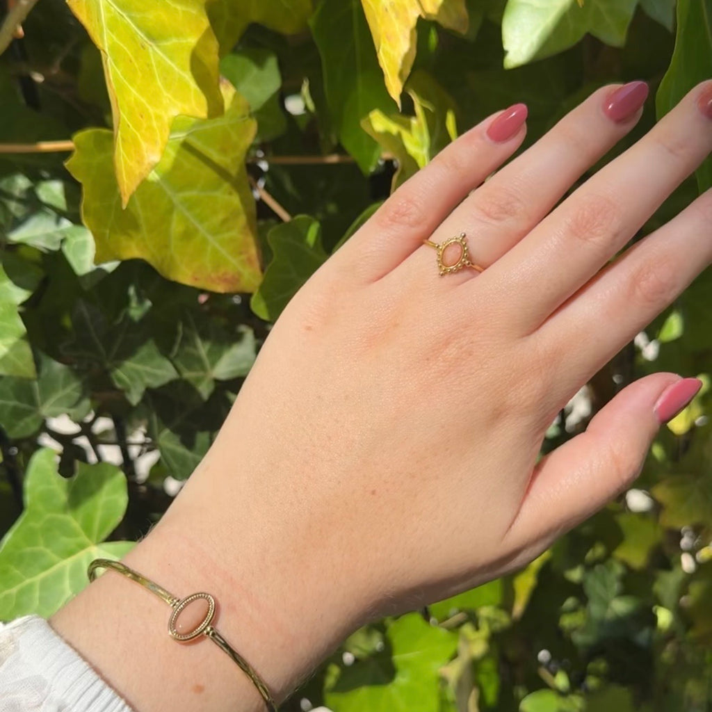 Subtle Stone ring