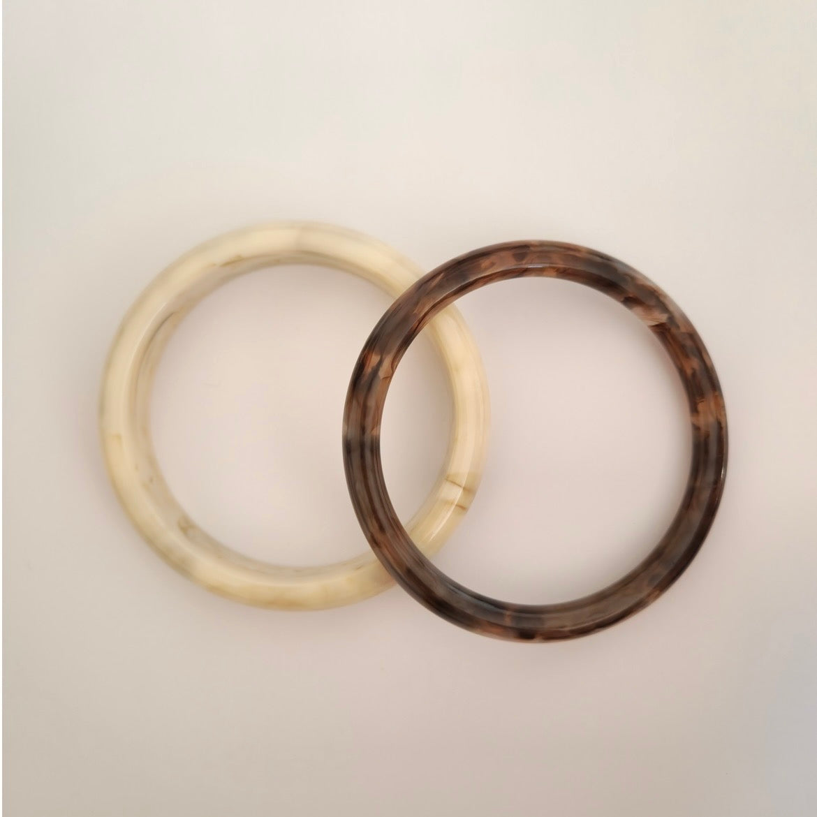 Resin bangle (02)