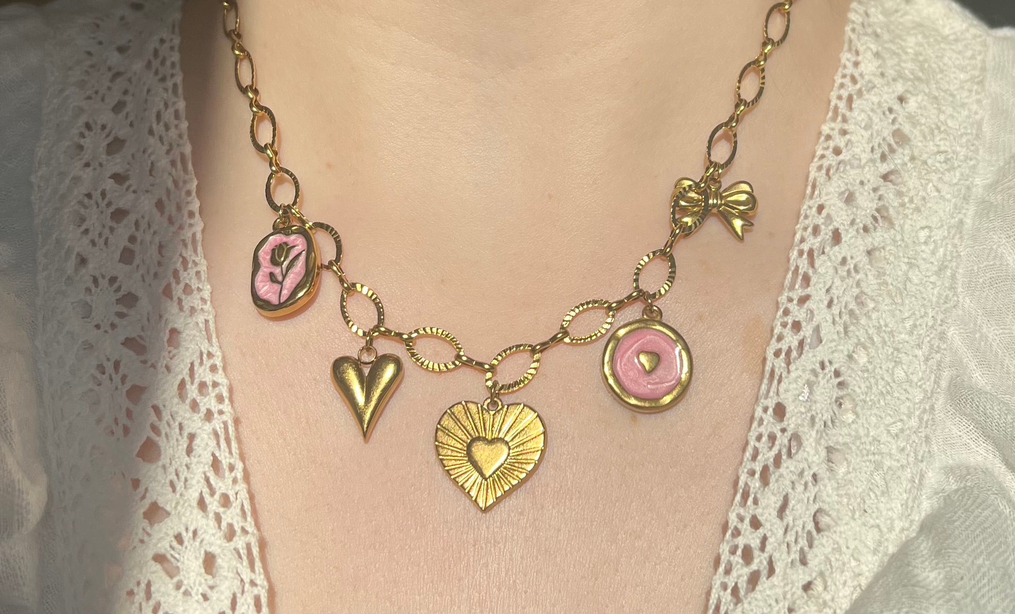 Classic Pink bedelketting