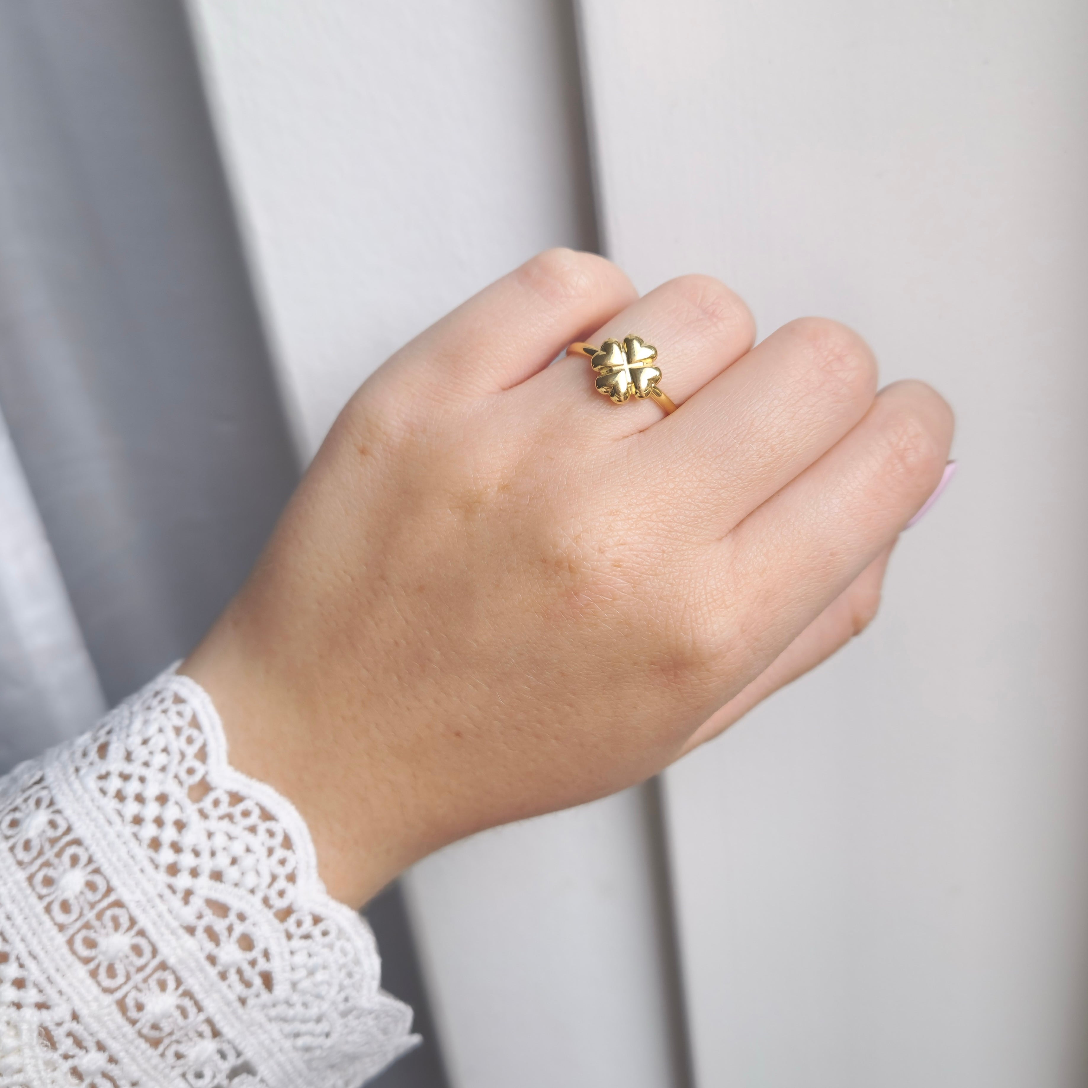 Clover Glow ring