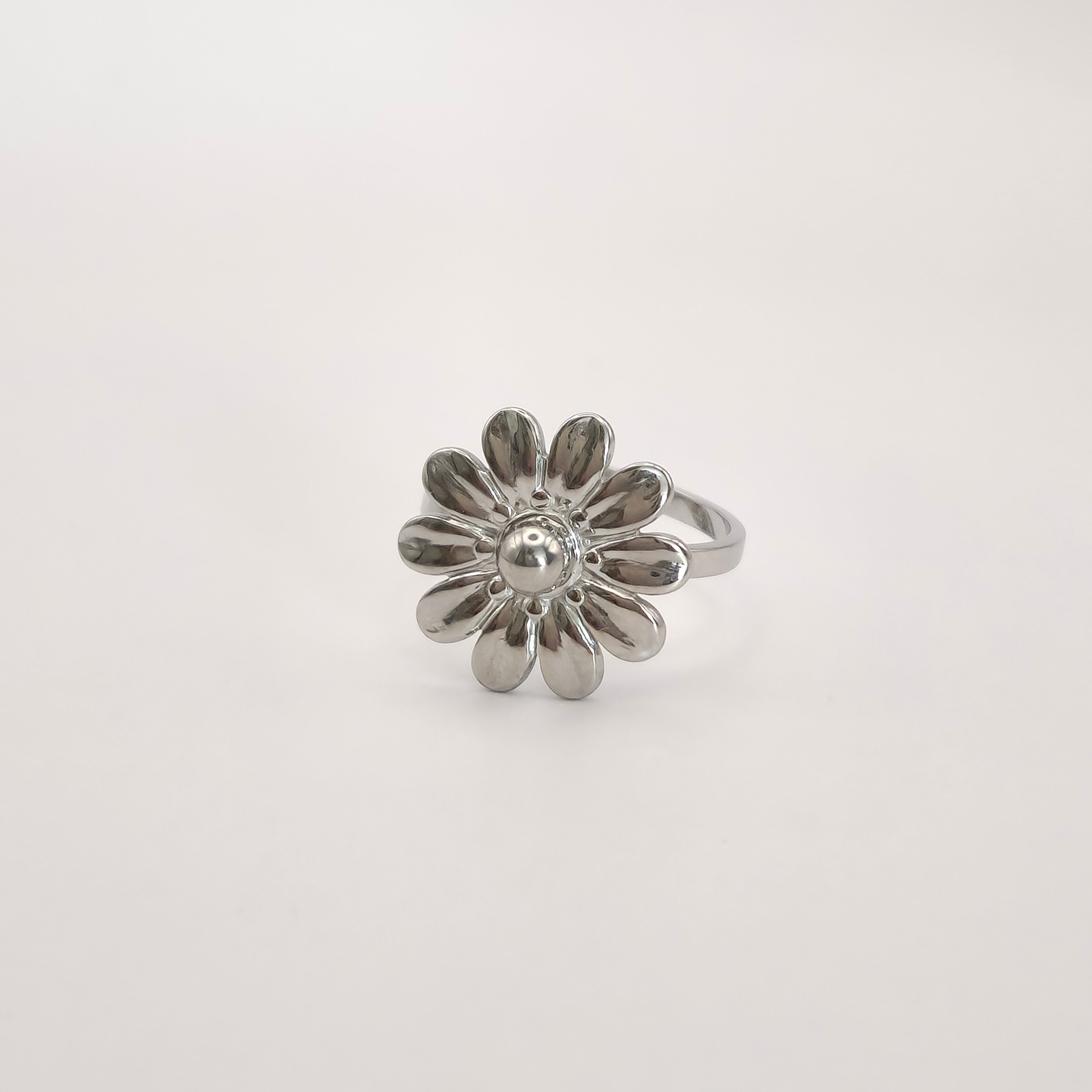 Blossom Bliss ring