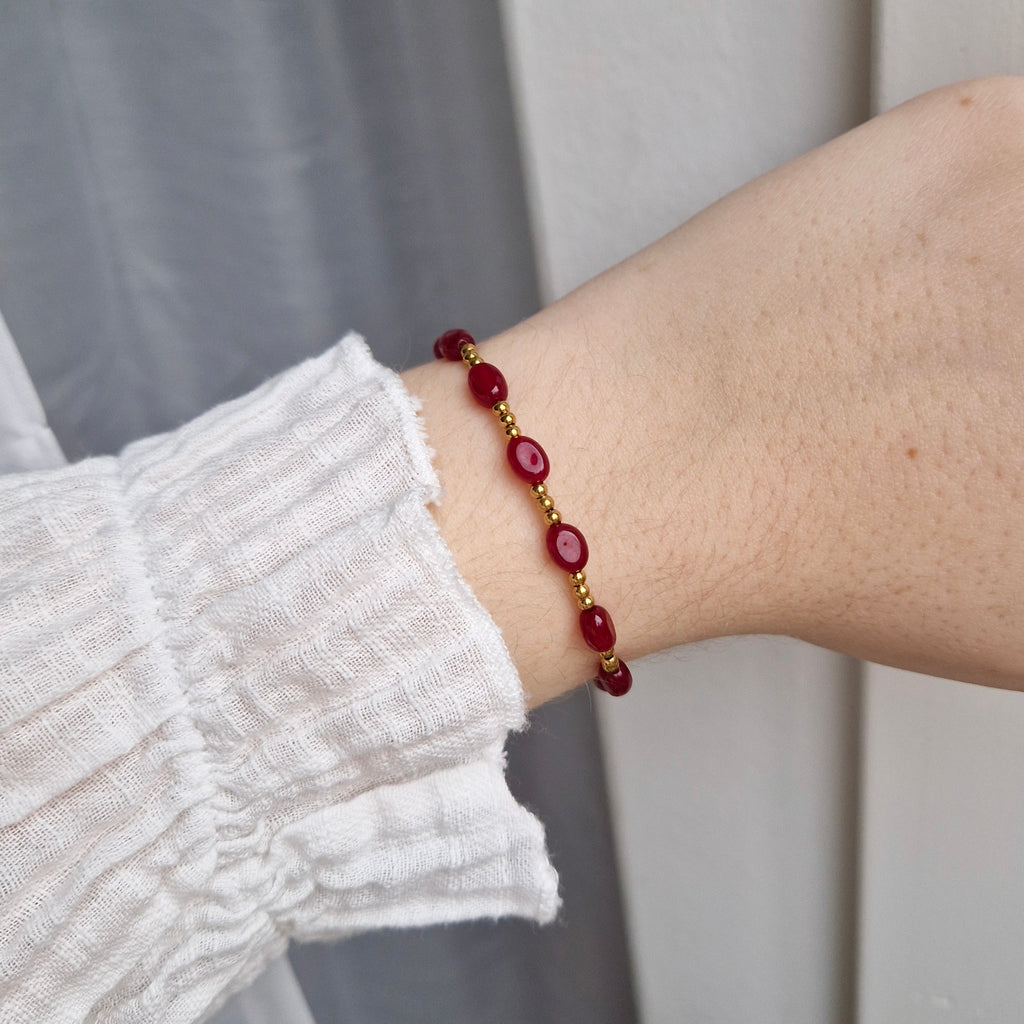 Ruby Oval armband