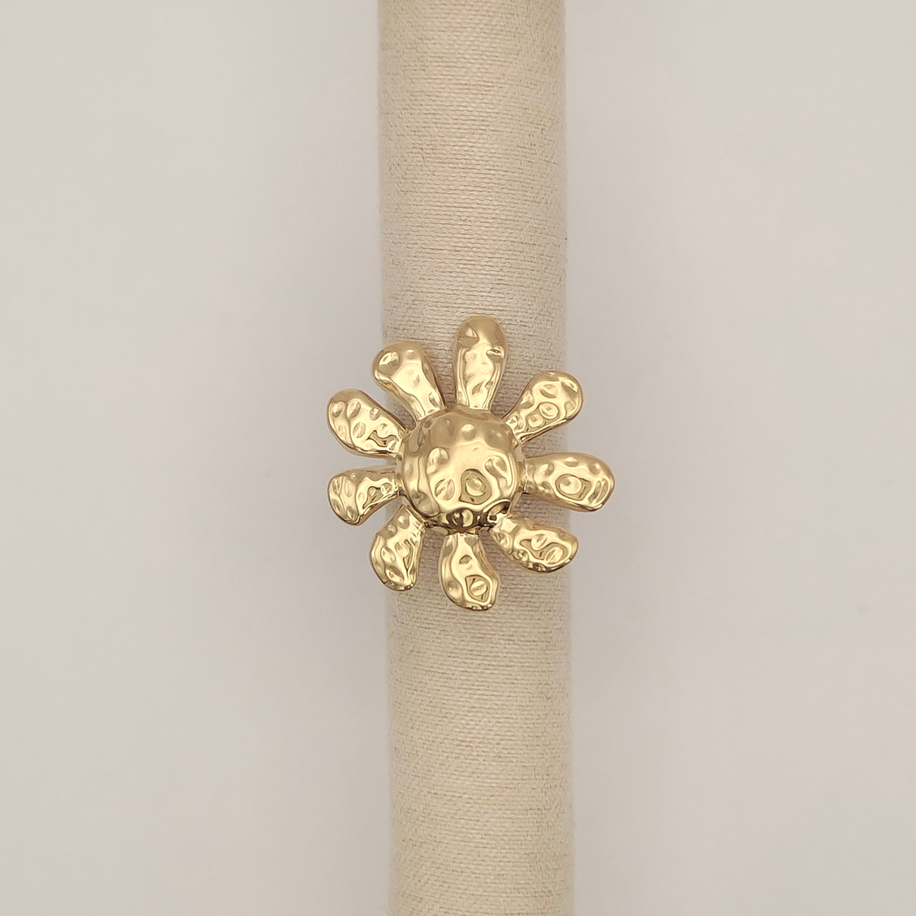Statement Bloom ring (1)
