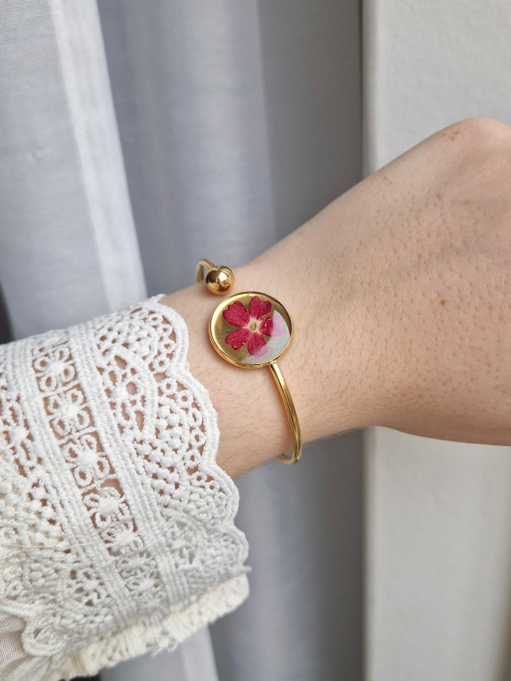 Flower Bangle armband (goud)