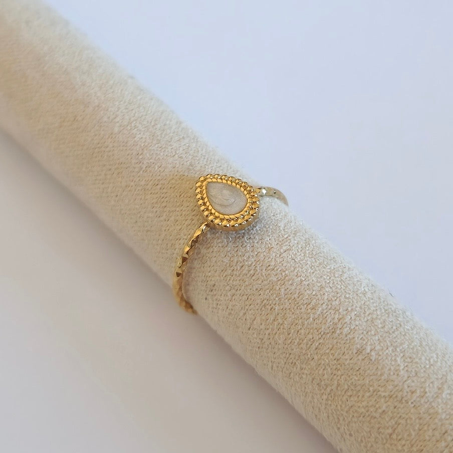 Lovely Drop ring