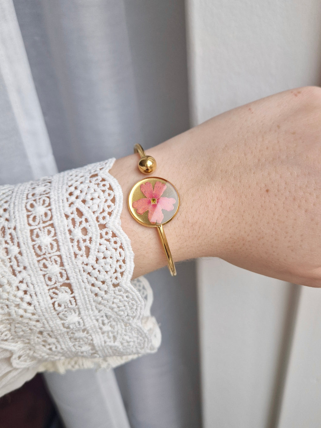 Flower Bangle armband (goud)