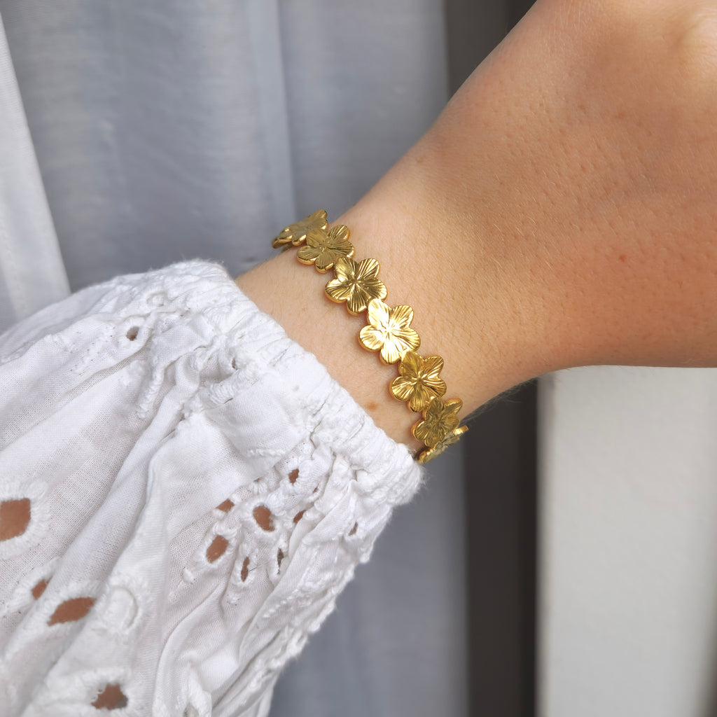 Flower Power bangle